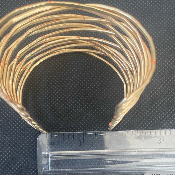 Gold and coral chunky  bangle - Picture 6 of 7